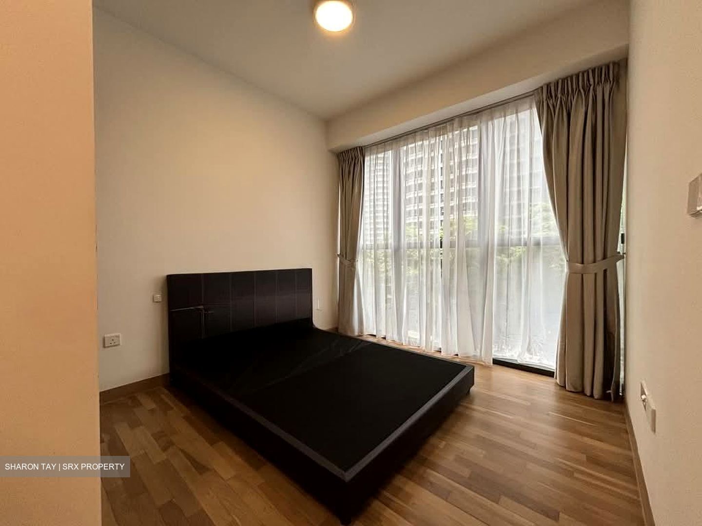 Commonwealth Towers (D3), Condominium #589777041